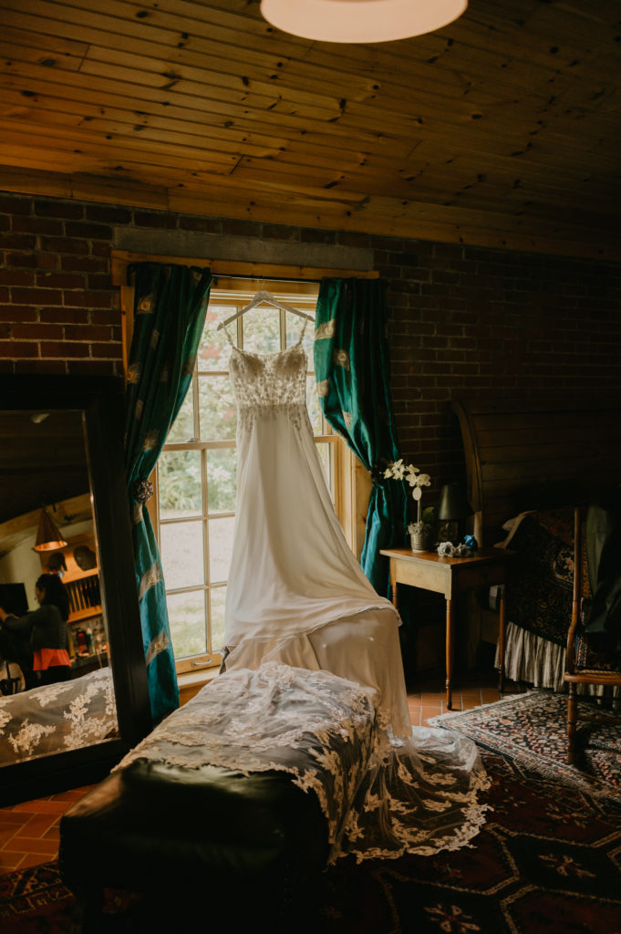getting ready wedding in the woods pumphouse pa wedding photographer
